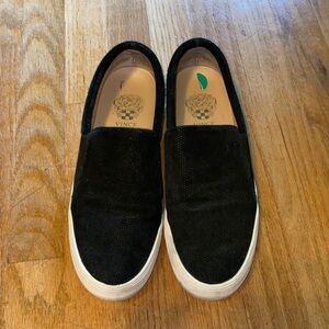 Vince Camuto Black suede slip on Korli shoes size 8 women’s
